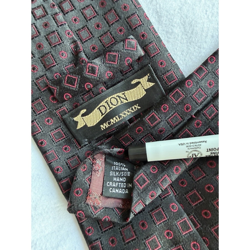 Dion MCMLXXXIX	Black Red Square Circle Geometric Woven Jacquard 100% Silk Tie